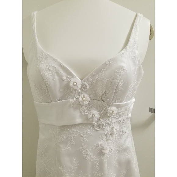 Never worn Bridal gown (bought for $1600!!!) - Picture 3 of 9